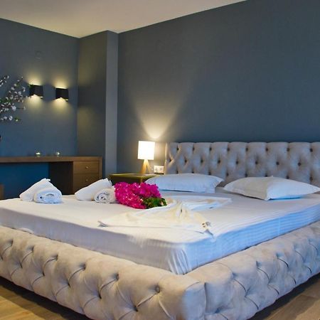 Hotel Viky Sarti Esterno foto