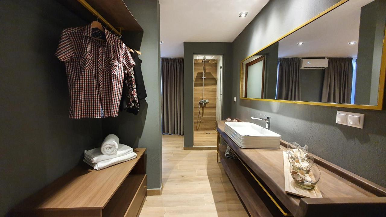 Hotel Viky Sarti Esterno foto