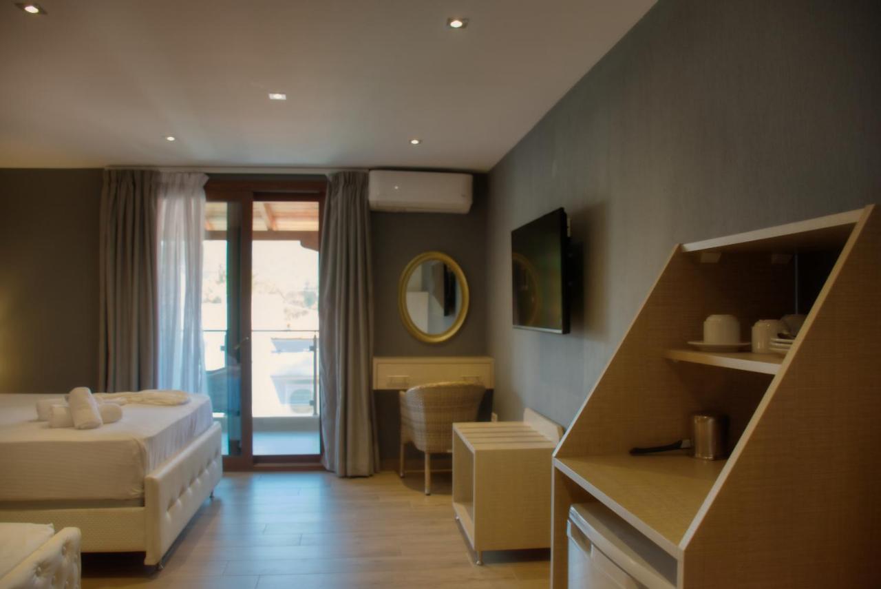 Hotel Viky Sarti Esterno foto